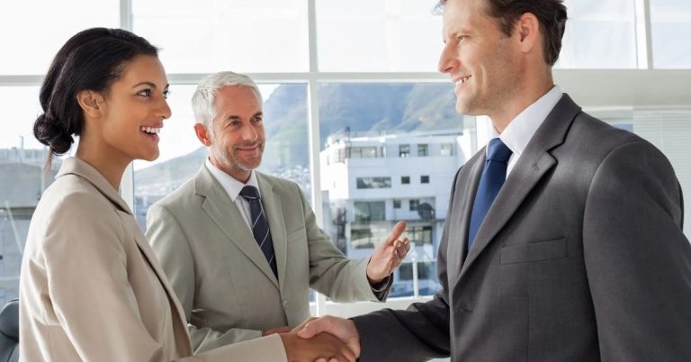 What is External Communication? Strategies & Best Practices